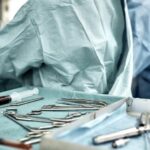 verdict final in cazul unui recidivist care a furat portofelul unui cunoscut medic si i a folosit cardurile in timp ce acesta se afla in sala de operatii 6801738cddeaf