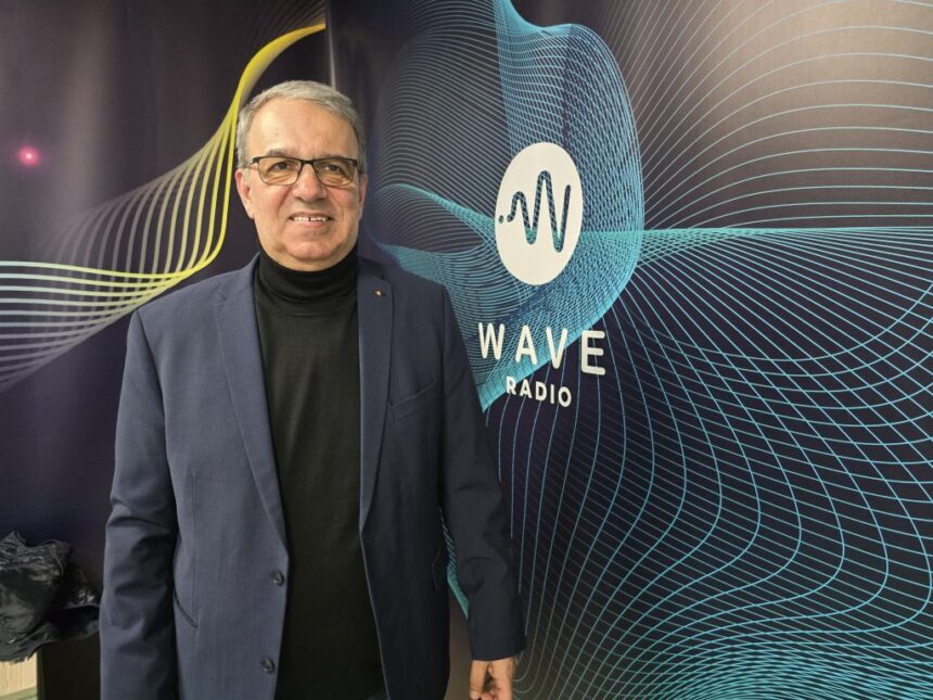 vergil chitac primarul constantei la wave radio solicit demisia lui horia constantinescu de la cjpc ceea ce face el este un abuz video 67edcfd7b4a91