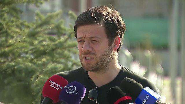 victor angelescu a dezvaluit ce s a vorbit la sedinta sucu angelescu sumudica dar si ce i a spus sapunaru vestiarul asta vrea 680a4f1c14483