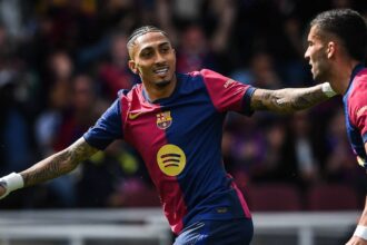 video barcelona cu scandal condusa acasa cu 3 1 barca a castigat cu penalty de la var in 908 raphinha iertat de eliminare 6803d8e77acbd