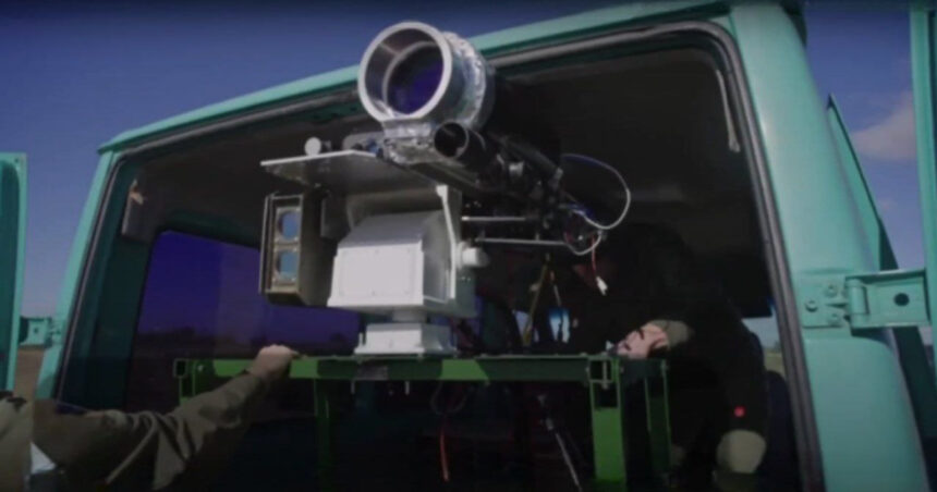 video ce este trident noua arma a ucrainei primele imagini cu sistemul laser capabil sa doboare avioane si drone 67fc27fb96f9e