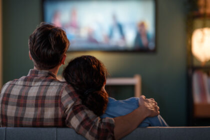 video cele mai bune seriale din 2025 pana acum 10 productii care domina platformele de streaming 6807c09a70a82