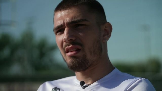 video exclusiv denis ciobotariu le face o promisiune fanilor rapidul se va ridica vreau trofee eu asa am fost obisnuit 681266c8d2ef5