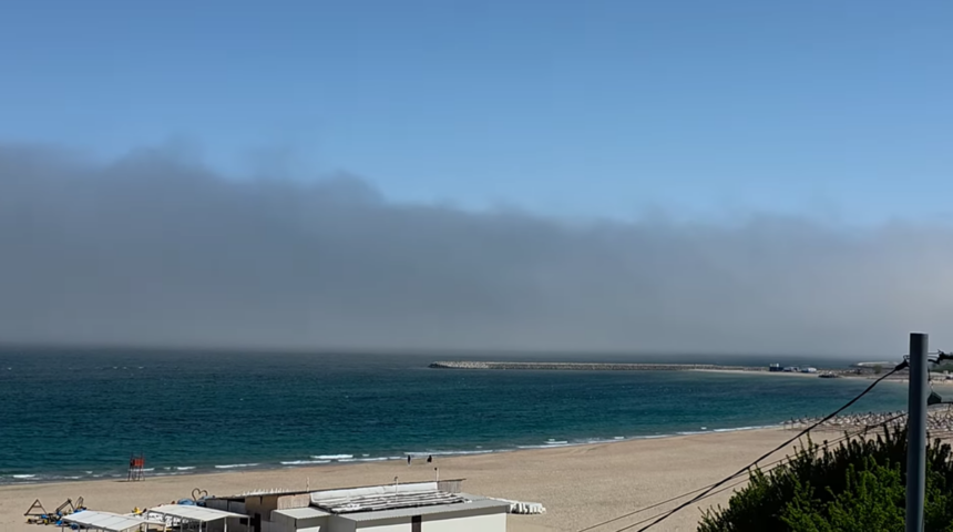 video fenomen meteorologic rar observat pe litoralul romanesc ceata densa deasupra marii negre 68079cee34343