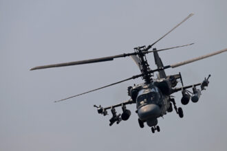 video imagini in premiera din timpul rebeliunii wagner mercenarii lui prigojin doboara un elicopter de atac ka 52 al armatei lui putin 67f0075e420f8