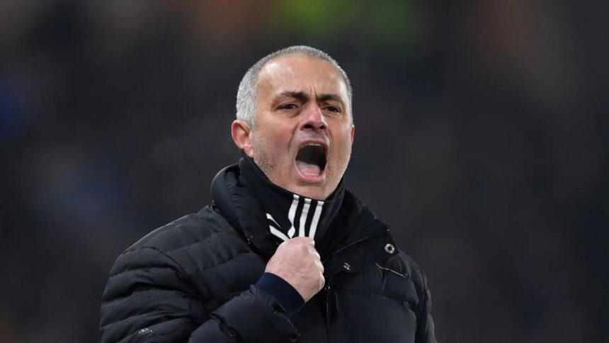 video imagini socante din turcia dupa fenerbahce galatasaray mourinho l a tras de nas pe okan buruk 67eda983e1706