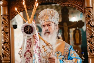 video mesajul inalt prea sfintiei sale teodosie arhiepiscopul tomisului cu prilejul sarbatorilor pascale bucurati va veseliti va sa nu pierdem lumina sa ramana hristos cu noi si noi cu el anul ac 680418b77c308