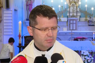 video ne rugam sa nu fie in biserica lupte precum cele politice mesaje din cadrul bisericii catolice din romania dupa moartea papei 6806429bbc723