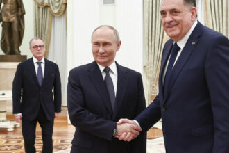 video putin l a primit la kremlin pe milorad dodik liderul sarbilor din republica srpska este cautat de justitia bosniaca 67ec2eb8e04a0