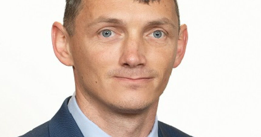 video un senator pot a mintit in cv paul pintea a inceput liceul la 12 ani se lauda cu facultate la academicsingles site de matrimoniale 67ed499d5e751