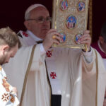 video va rog pe voi sa i cereti domnului sa ma binecuvanteze mesajul umil cu care papa francisc si a inceput pontificatul acum 12 ani 68061d807bd19