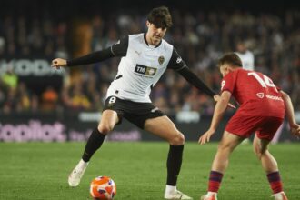 video valencia renasterea pe ultimul loc in la liga in februarie liliecii viseaza acum chiar la cupele europene 67fa19312df7f