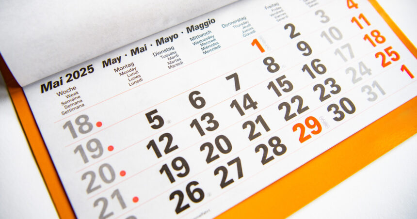 zile libere de 1 mai 2025 cat dureaza minivacanta pentru bugetari si angajatii din sectorul privat 67fdeee432561