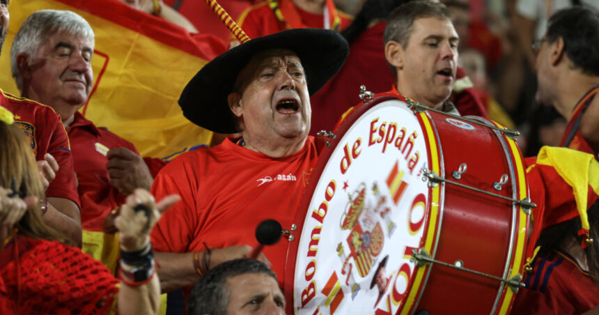 a murit manolo cel mai cunoscut suporter al echipei de fotbal a spaniei 681492d10e48a