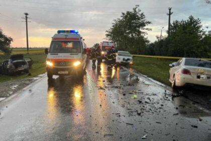 accident grav in timis o femeie a murit iar alte patru persoane inclusiv doi copii au ajuns la spital 6829658d8066d