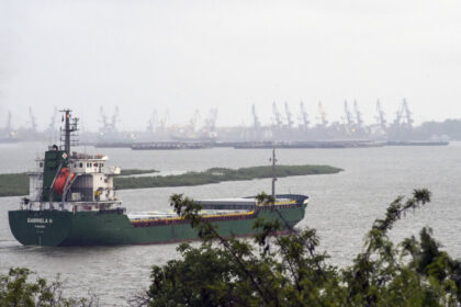 accident naval pe dunare noua persoane au scapat cu viata dupa ce au fost rasturnate din barca 68332b6c92312