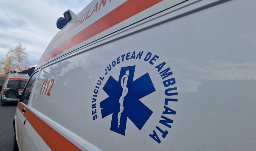 accident rutier in intersectia cuza voda cu tomis o duba si o motocicleta s au ciocnit 681a1b8394b9f