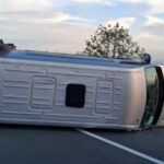 accident rutier in judetul constanta un microbuz rasturnat intre stupina si crucea 681b020f351b1
