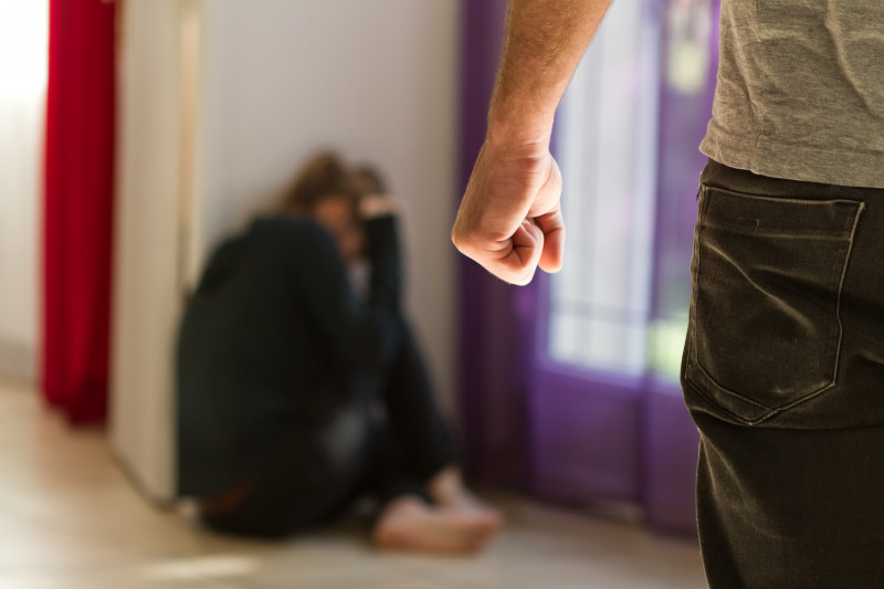 acuzatii reciproce de infidelitate si violenta ce au stabilit judecatorii in cazul unui afacerist 682271e904e19