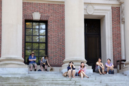 administratia trump interzice universitatii harvard sa mai primeasca studenti straini 682f7b12d384d