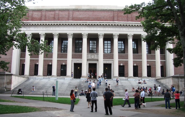 administratia trump retrage inca 450 de milioane de dolari din granturile universitatii harvard 682458f1ebf8f