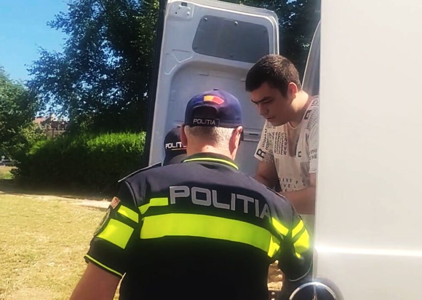 aflat in arest la domiciliu studentul care si a incendiat profesorul a cerut aprobarea instantei sa poata parasi imobilul din cauza unor probleme medicale 682a801e6be09