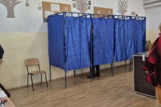 alegeri prezidentiale 2025 peste 140 000 de alegatori romani au votat in republica moldova pana duminica la ora 1700 6829ef38543bf