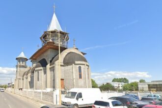 alerta in constanta un muncitor minor a cazut de pe turla bisericii din zona medeea 6821defcb2f78