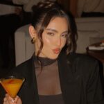 alexia eram si iubitul au uitat ca sunt in public cum a fost surprinsa fiica andreei esca la mare 681a1b9cc80ea
