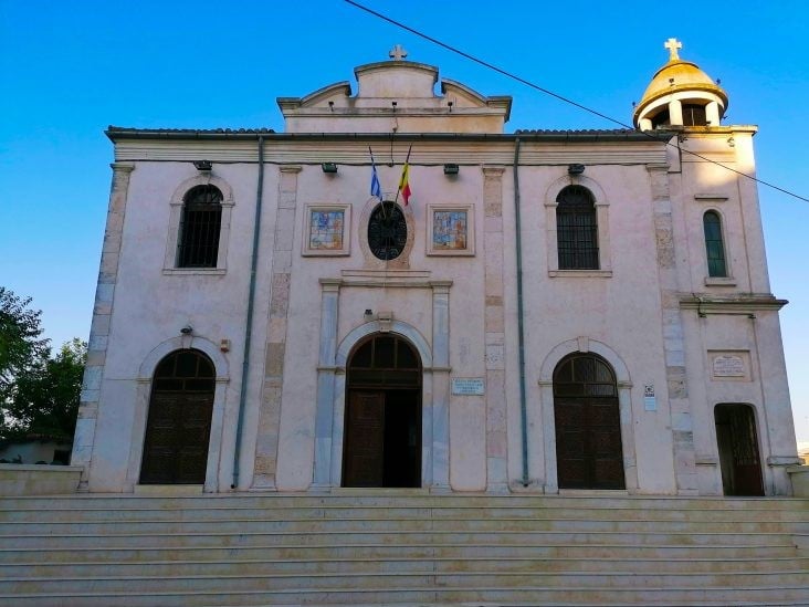 antoniadis comunitatea elena saluta intrarea teatrului elpis si a bisericii grecesti in comitetul pentru situatii de urgenta al judetului georgescu psd inca un exemplu dureros al incomp 68133b6ebb112