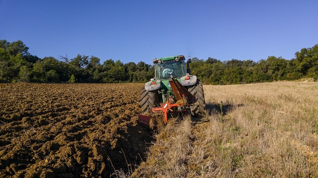 anunt statul mai incearca o data cu rabla pentru tractoare si explica de ce ce l a oprit in doar 2 ore 6824a2e2d5c46