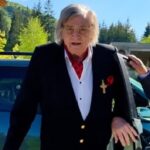 aparitia lui florin piersic in carja la putna marele actor si sofia vicoveanca au luat parte impreuna la un eveniment cultural 682f1e0993a44