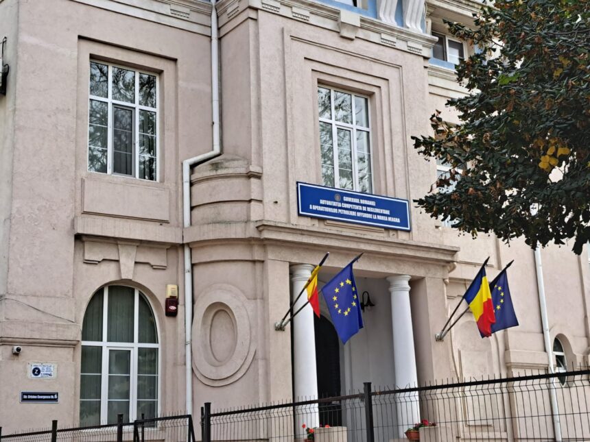 austeritate pentru unii privilegii pentru altii salarii mari in autoritatea operatiunilor petroliere offshore la marea neagra 681c8ee6640a3