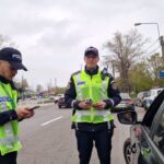 barbat baut si cu permisul suspendat prins la volan de politisti in navodari 6825cfe4da17c