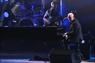 billy joel isi anuleaza concertele dupa ce a fost diagnosticat cu o afectiune cerebrala rara 6830ccea93931