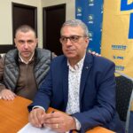 bourceanu il invita pe hutuca sa il traga pe dreapta pe chitac 6818a4fe0af51