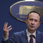 caciu il ataca pe bolojan care a dat vina pe psd si pnl pentru criza bugetara pare ca a pascut iarba la cotroceni in ultimele 3 luni 6824733b3969b