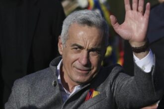 calin georgescu cand cresti printre lupi nu ai cum sa devii jigodie esenta unei societati drepte sta in demnitatea si sudoarea omului simplu 6824e17a985d0