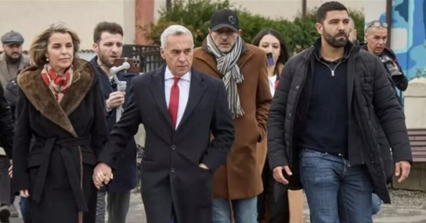 calin georgescu oamenii se opun schimbarii nu pentru ca nu o doresc ci pentru ca ii sperie sistemul creeaza umbre inventeaza pericole a venit vremea faceti acum pasul 68264300aaa67
