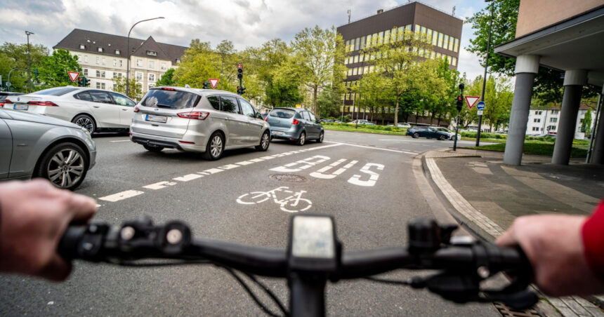 capitala romaniei la coada clasamentului privind pistele de biciclete si strazile scolare cat de afectata e siguranta elevilor 683324b575f9a