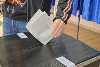 ce este total interzis sa faci in sectia de votare oficial de la bec 68137ef68319e