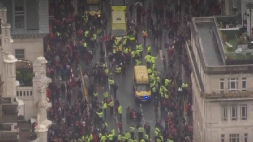 ce se intampla cu soferul care a intrat cu masina in multime la parada lui liverpool 6838c5f8637bb