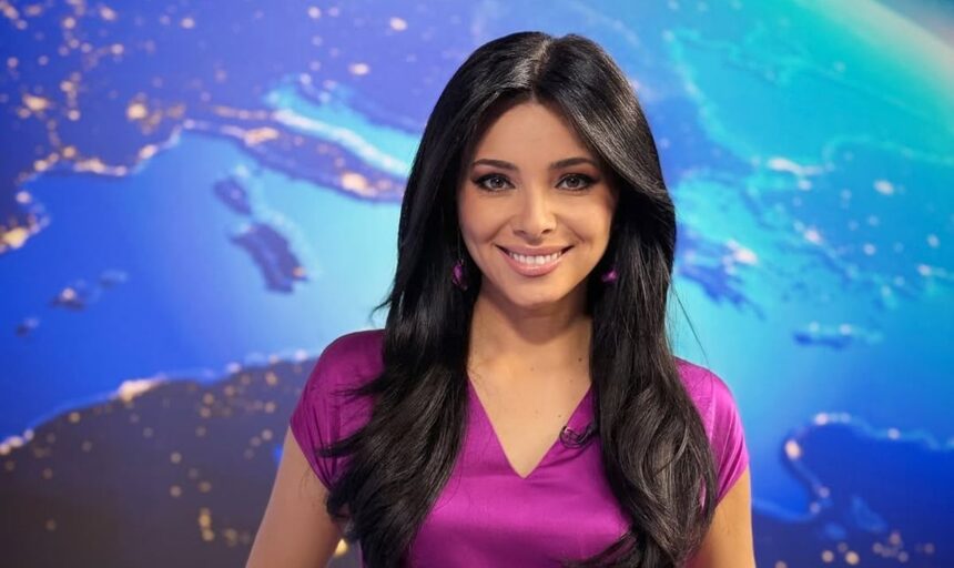 ce studii are corina caragea unde a lucrat inainte sa ajunga la pro tv si ce si a cumparat din primii ei bani exclusiv 681b79ca5d9ea