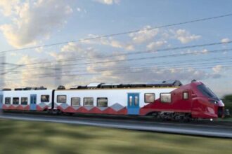 cfr calatori aduce trenuri moderne pe ruta bucuresti constanta pentru sezonul estival 6839e1dd53797