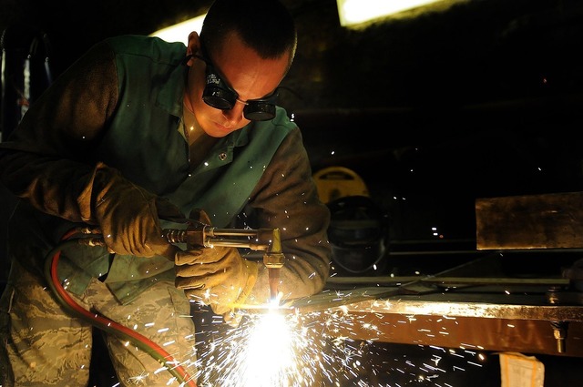 cifra de afaceri din industrie pe total a crescut 682ecd24c9af8
