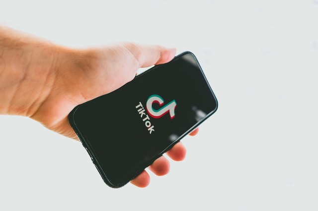 comisia europeana constata cu titlu preliminar ca registrul de publicitate al tiktok nu respecta legislatia ue 6825fa0ddebb9