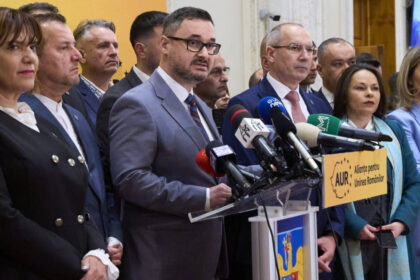 conditiile aur ca sa mearga la consultarile cu nicusor dan daca nu va cereti scuze nu vom lua parte la o mascarada politica 6835eddfa094b