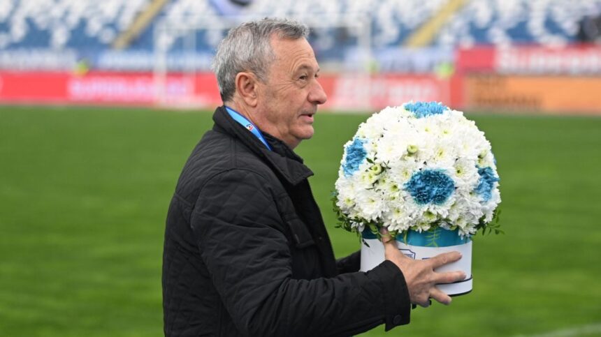 conducerea clubului i a stabilit viitorul lui mircea rednic exista o clauza 6820a876a89c5
