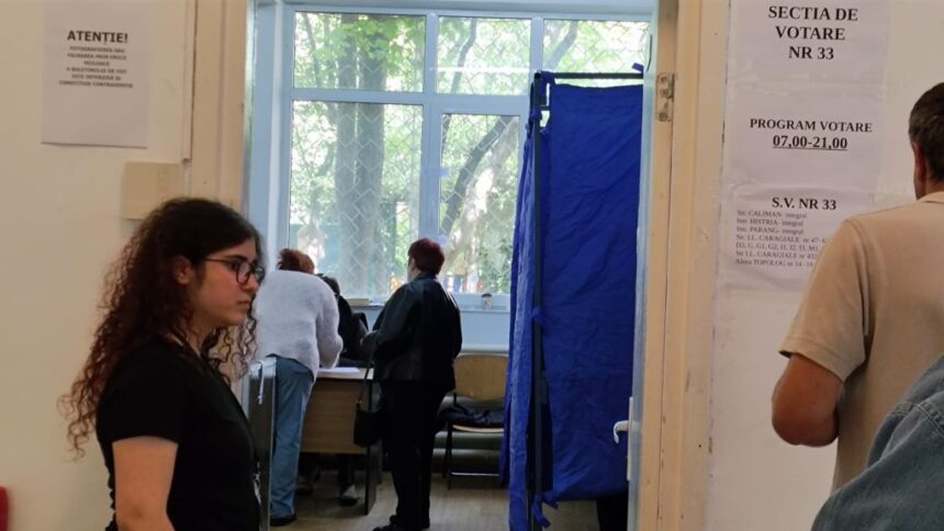 constantenii au iesit masiv la vot in cel de al doilea tur al alegerilor prezidentiale tot mai multe femei la urne 682bae2d87935