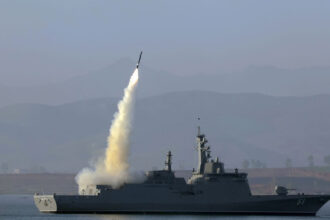 coreea de nord a construit cu ajutorul rusiei un distrugator care poate lansa rachete nucleare tactice sustine seulul 68133dea54fda